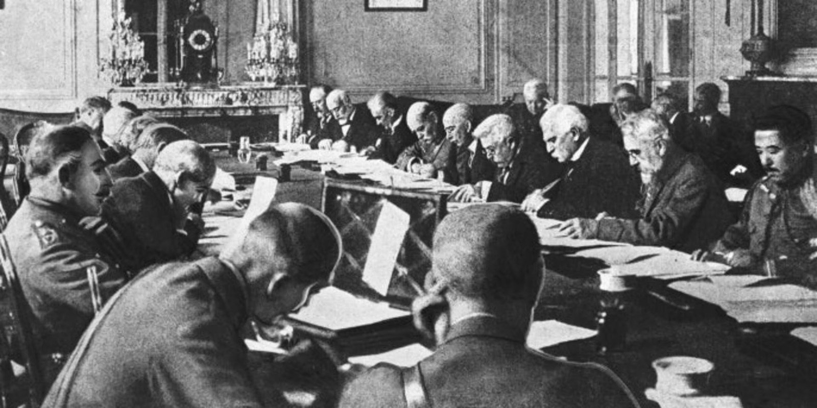 Treaty of Versailles Signed: Pave the way for urban development across Europe